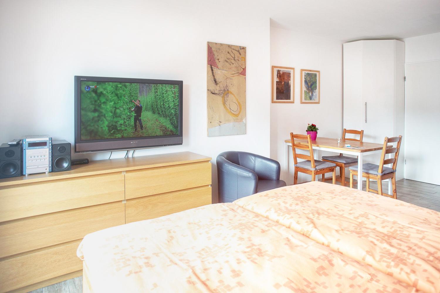 Apartment11 Thueringer Апартаменты Кёльн